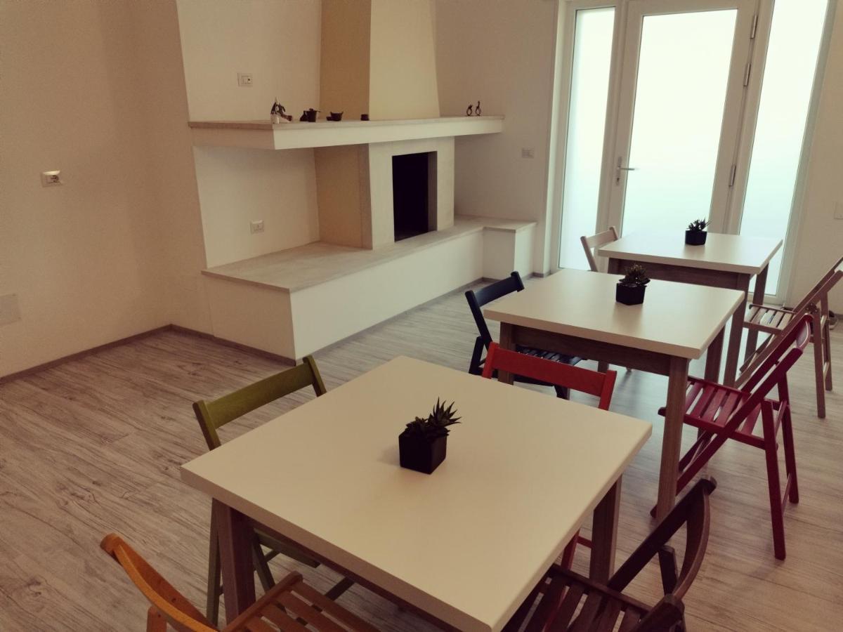 Via Alessandria Hotel Racale Kültér fotó
