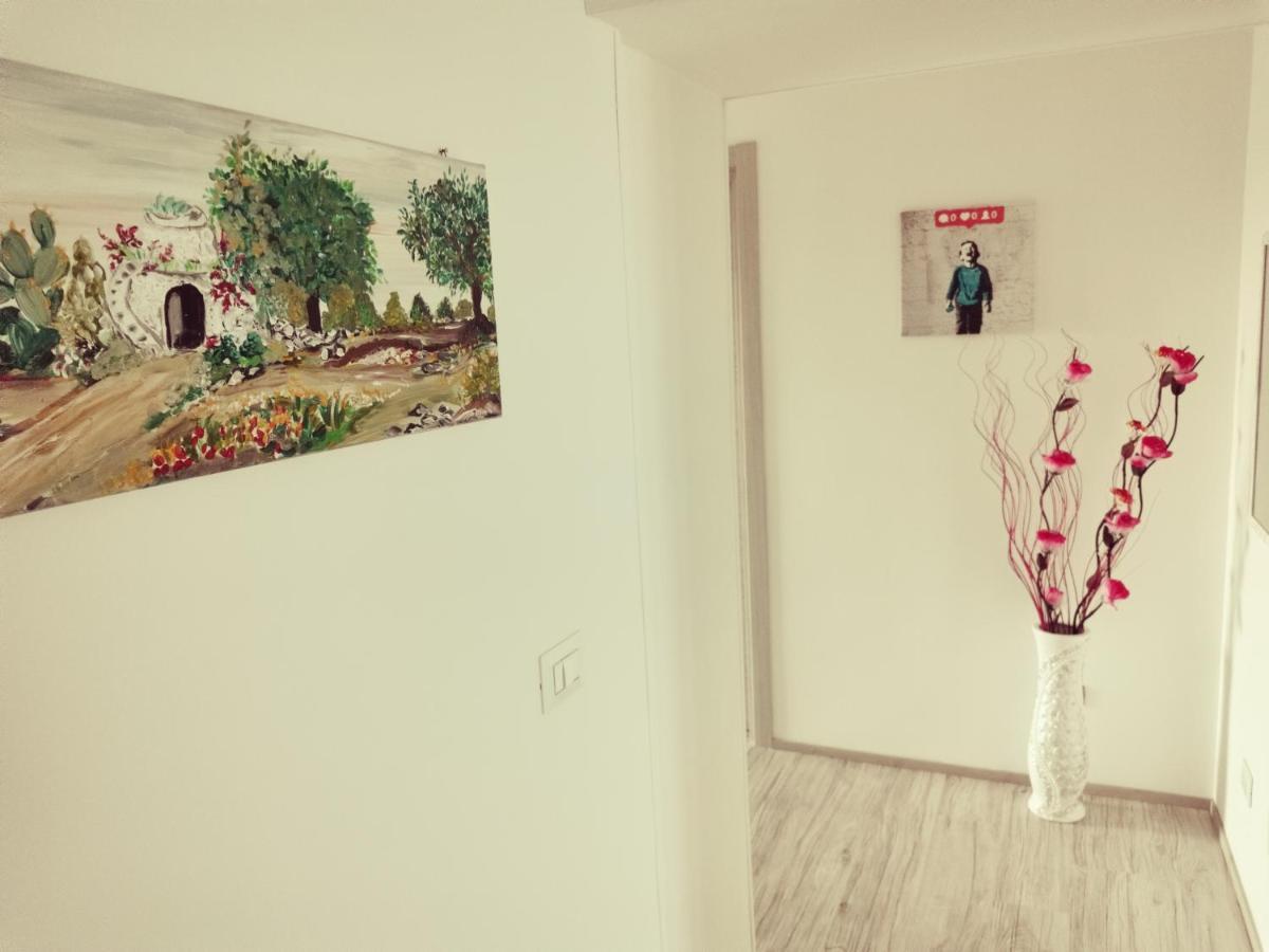 Via Alessandria Hotel Racale Kültér fotó