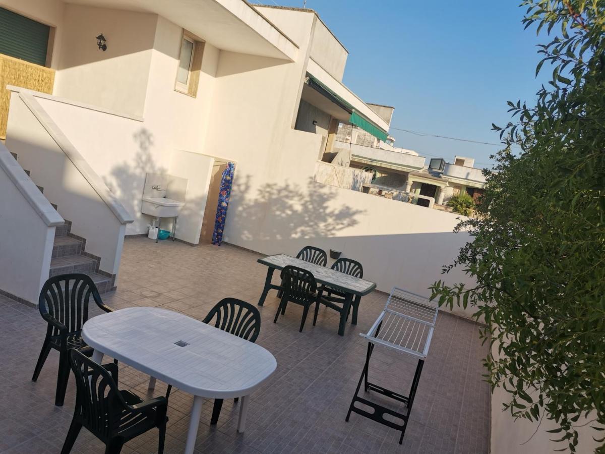 Via Alessandria Hotel Racale Kültér fotó